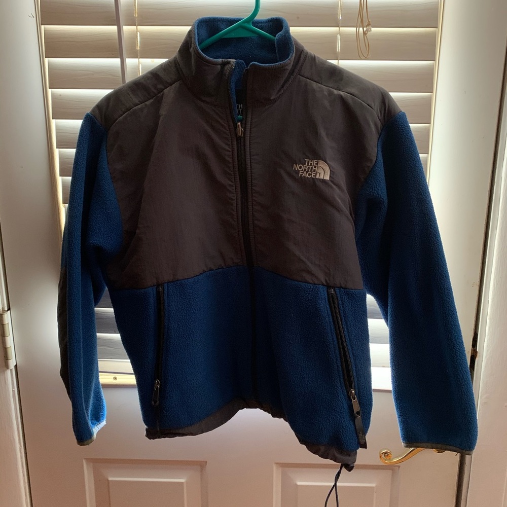 Boys North Face fleece jacket, 2 side pockets